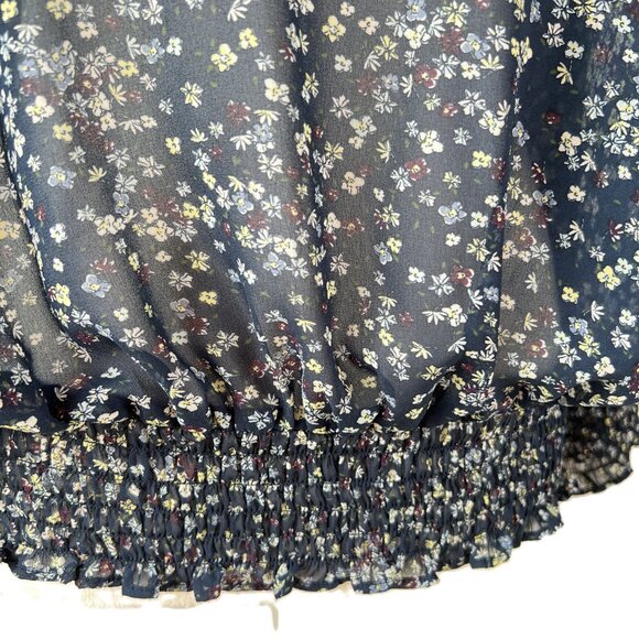 🌸 Reitmans L Floral 3/4 Sleeve Top Feminine & Effortless Chic - Picture 2 of 13